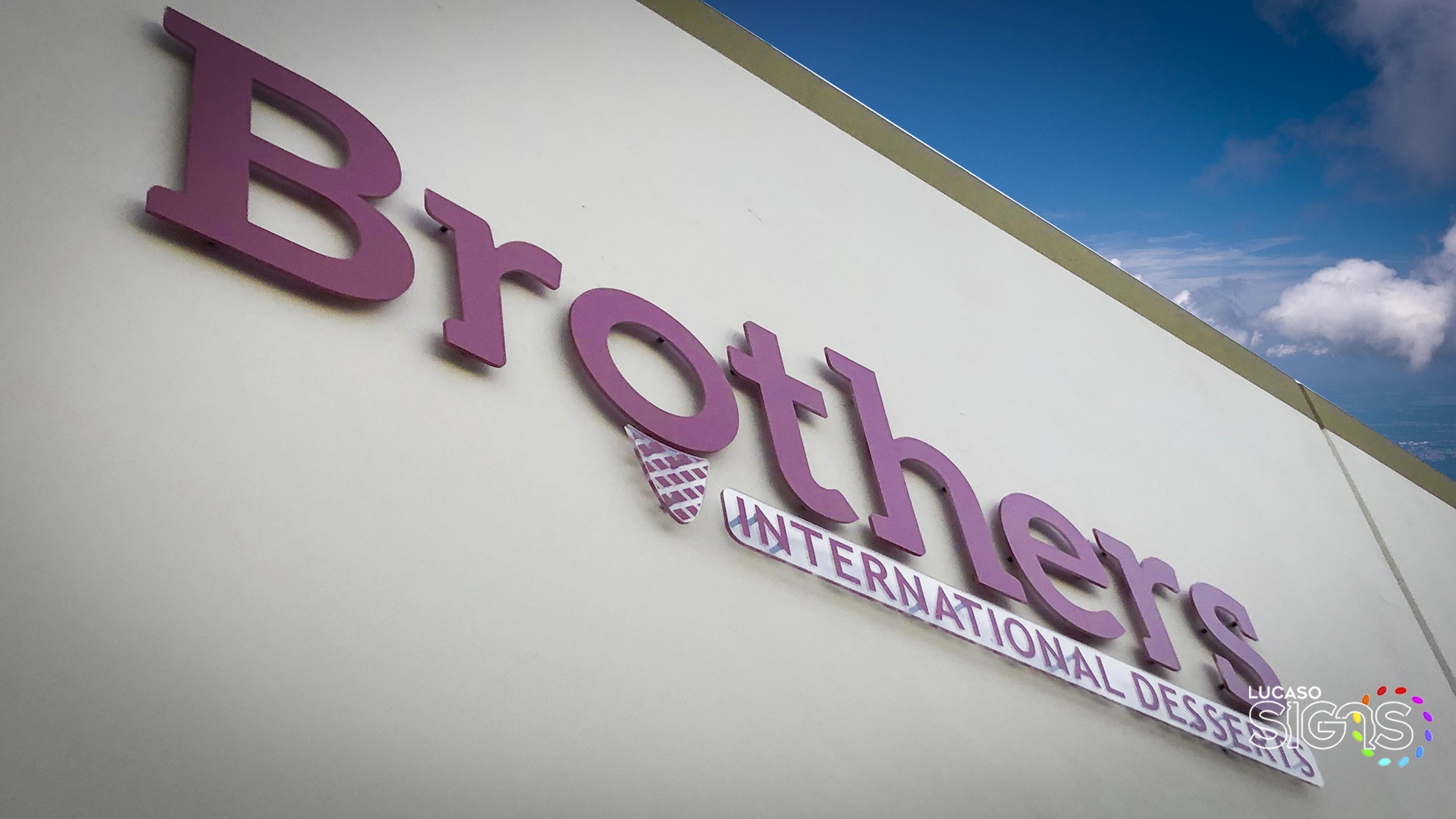 dimensional storefront sign  by lucaso signs